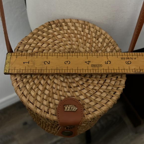 NWOT Rattan cylinder purse! 🌲 Boho bucket bag! - Picture 4 of 7